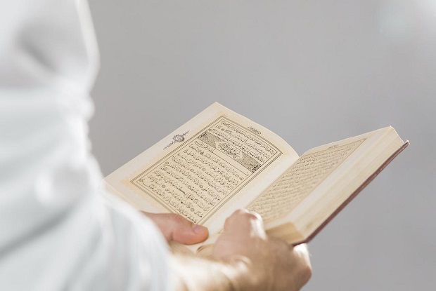 Diinisasi Ustaz Bachtiar Nasir, Puncak Khatam Quran Diikuti Seratus Ribu Peserta